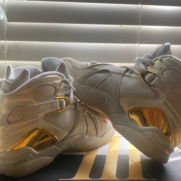 Jordan 8 champagne
